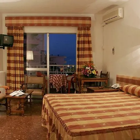 Bajondillo Apartament First Line Beach * Torremolinos